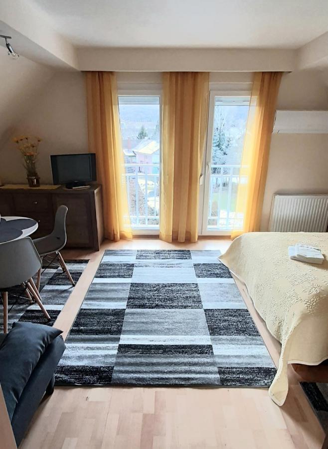 Napko Apartman Sopron Bagian luar foto