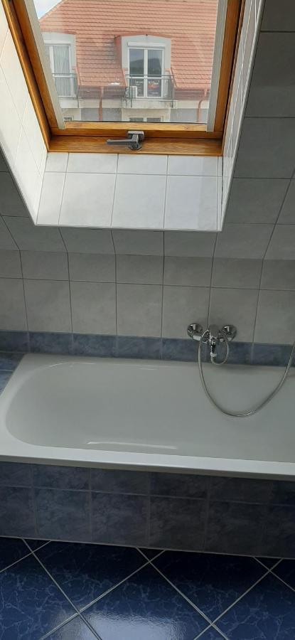 Napko Apartman Sopron Bagian luar foto