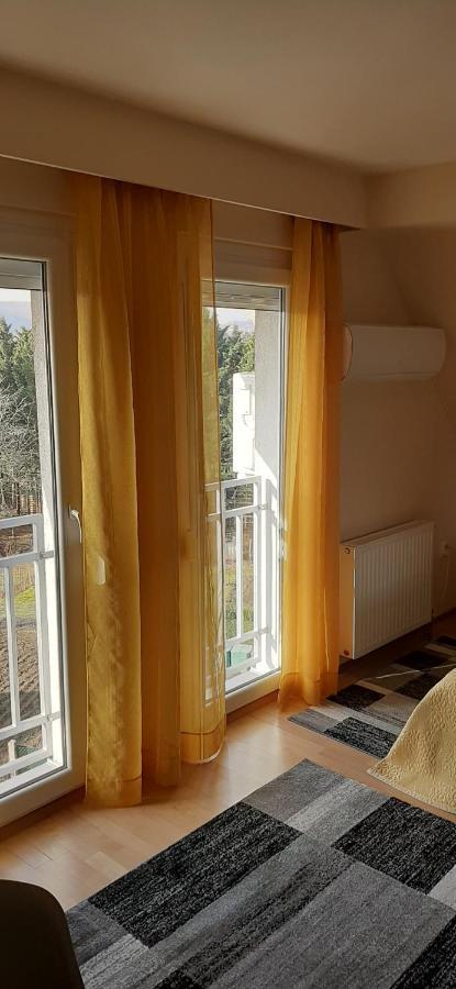 Napko Apartman Sopron Bagian luar foto